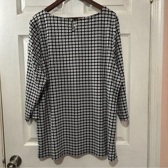 Talbots Plus Woman's Top Shirt Blouse 3/4 Sleeves Split Hem Black White Sz 2X - Picture 2 of 7